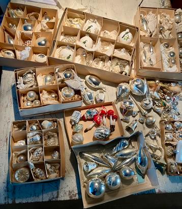 Grote verzameling van ongeveer 130 oude kerstballen beschikbaar voor biedingen