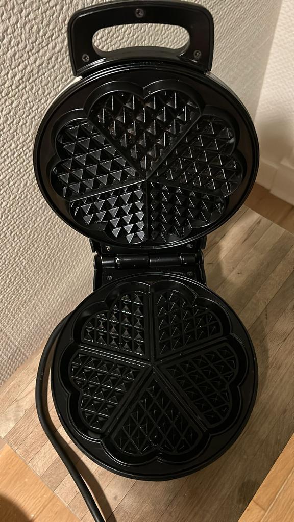 Wafelijzer - Hartjes - Zo goed als nieuw, Witgoed en Apparatuur, Wafelijzers, Zo goed als nieuw, Uitneembare platen, Ophalen of Verzenden