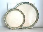 Twee bijpassende ronde dienbladen hout creme met pastel rand, Huis en Inrichting, Ophalen, Rond, Hout