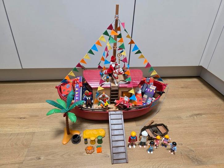 Playmobil stoomboot Sinterklaas en zwarte piet (1), Kinderen en Baby's, Speelgoed | Playmobil, Zo goed als nieuw, Ophalen of Verzenden