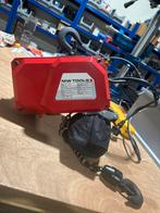 Te koop elektrische takel 300 kg, Doe-het-zelf en Verbouw, Ophalen of Verzenden, Nieuw