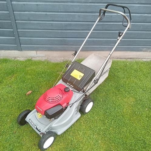 HONDA GRASMAAIER  ZELFRIJDEND BENZINE MAAIER, Tuin en Terras, Grasmaaiers, Gebruikt, Benzine-grasmaaier, Cirkelmaaier, Opvangzak