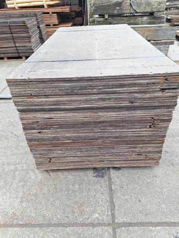 Gebruikte betonplex platen 18mm  beschikbaar voor biedingen