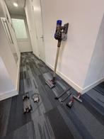 Dyson V8 snoerloze steelstofzuiger + accessoires, Ophalen of Verzenden, Gebruikt, Reservoir, Stofzuiger