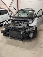Cupra Leon 2.0 TSI 221KW 2021 Wit, 65 €/maand, Zwart, 4 cilinders, 1984 cc