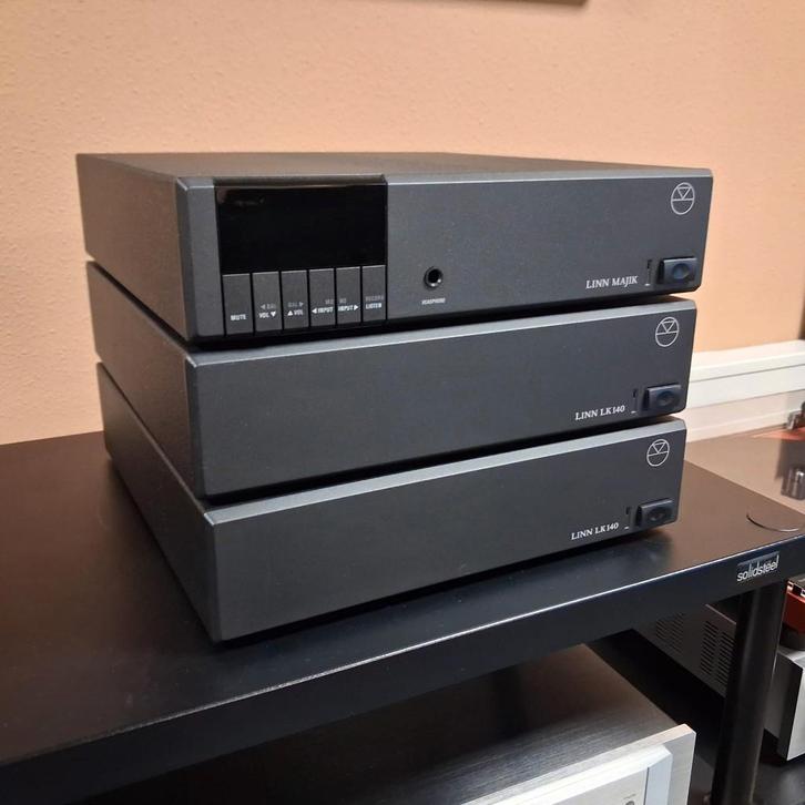 LINN MAJIK-1 Integrated en 2x LK140 power amp occassion, Audio, Tv en Foto, Versterkers en Receivers, Gebruikt, Stereo, 120 watt of meer