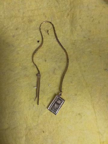 14407) mooie goudkleurige  boeken legger beschikbaar voor biedingen