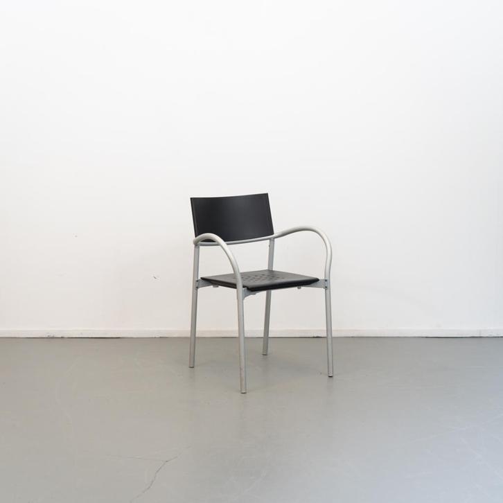 1 Breeze stoel Zwart  Segis, Huis en Inrichting, Stoelen, Zo goed als nieuw, Kunststof, Metaal, Overige materialen