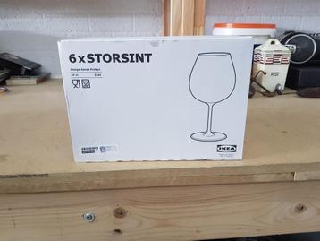 glazen 6x grote wijnglazen nieuw in doos beschikbaar voor biedingen