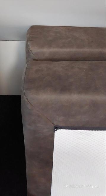 Twee boxspring matrassen 90x200cm beschikbaar voor biedingen