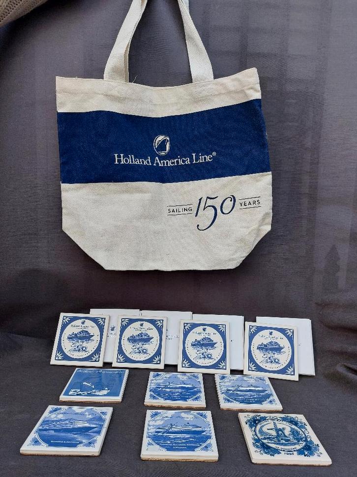 10 tegeltjes en tas Holland America Line, Verzamelen, Scheepvaart, Zo goed als nieuw, Overige typen, Motorboot, Ophalen of Verzenden