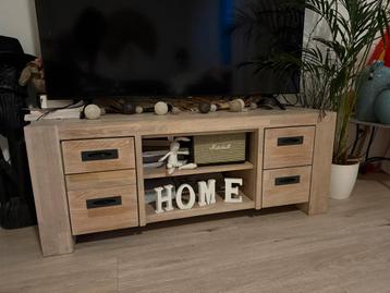 Houten Eet, coffee tafels, TV meubel en keuken kast beschikbaar voor biedingen