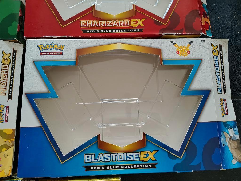 LEGE Blastoise EX Red & Blue Collection Box Pokémon, Hobby en Vrije tijd, Verzamelkaartspellen | Pokémon, Ophalen of Verzenden