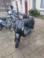Nette scooter, weinig gebruikt, Fietsen en Brommers, Ophalen of Verzenden, Zo goed als nieuw, Benzine, Overige merken