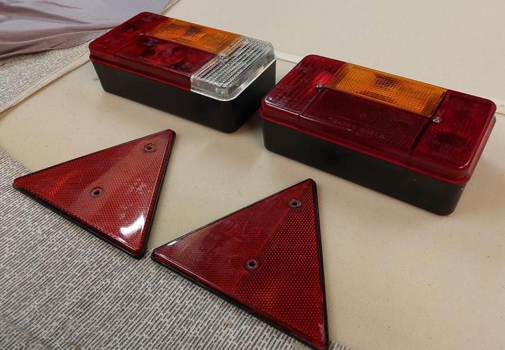 Verlichtingset aanhanger + onderstel, Auto diversen, Aanhangwagen-onderdelen, Gebruikt, Ophalen