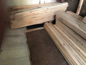 500 planken/als nieuw/hout/hergebruik/tuinafscheidingen