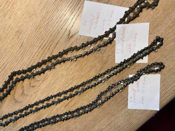 Drie kettingzagen met verschillende specificaties beschikbaar voor biedingen