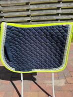 Dekje donkerblauw met neon bies, Dieren en Toebehoren, Paarden en Pony's | Dekens en Dekjes, Ophalen of Verzenden, Gebruikt, Dekje