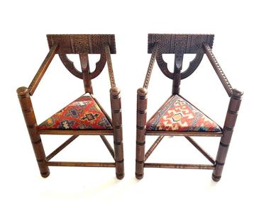 2 vintage Monk chairs uit Zweden. beschikbaar voor biedingen