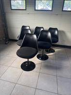 6x Zwarte Eero Saarinen 'Tulip' Stoelen (np. 300€/stuk), Zwart, Ophalen of Verzenden, Zo goed als nieuw, Metaal