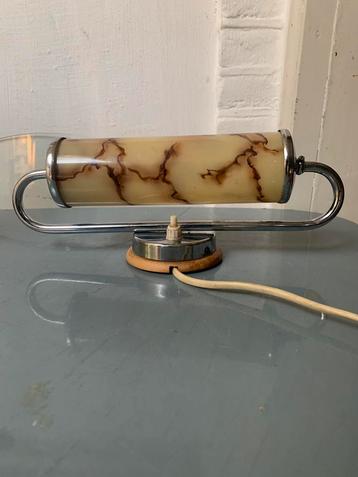 Art deco wandlamp in zeer goede staat beschikbaar voor biedingen