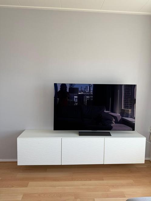 BESTÅ Tv-meubel met witte deuren, Huis en Inrichting, Kasten | Televisiemeubels, Zo goed als nieuw, Minder dan 100 cm, 150 tot 200 cm