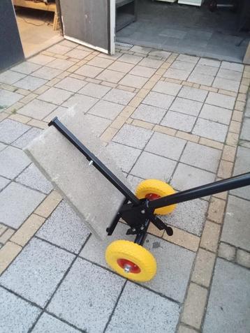 Te koop tegellegger  beschikbaar voor biedingen