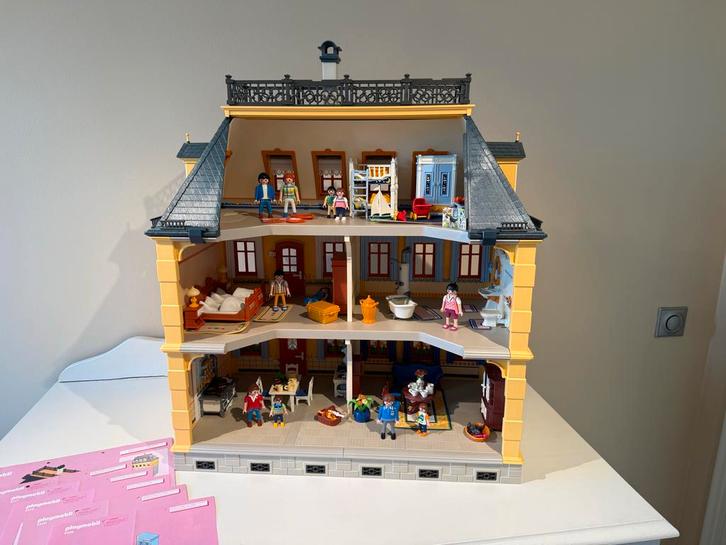Playmobil 5301 Poppenhuis + 5 sets!, Kinderen en Baby's, Speelgoed | Poppenhuizen, Zo goed als nieuw, Poppenhuis, Ophalen of Verzenden