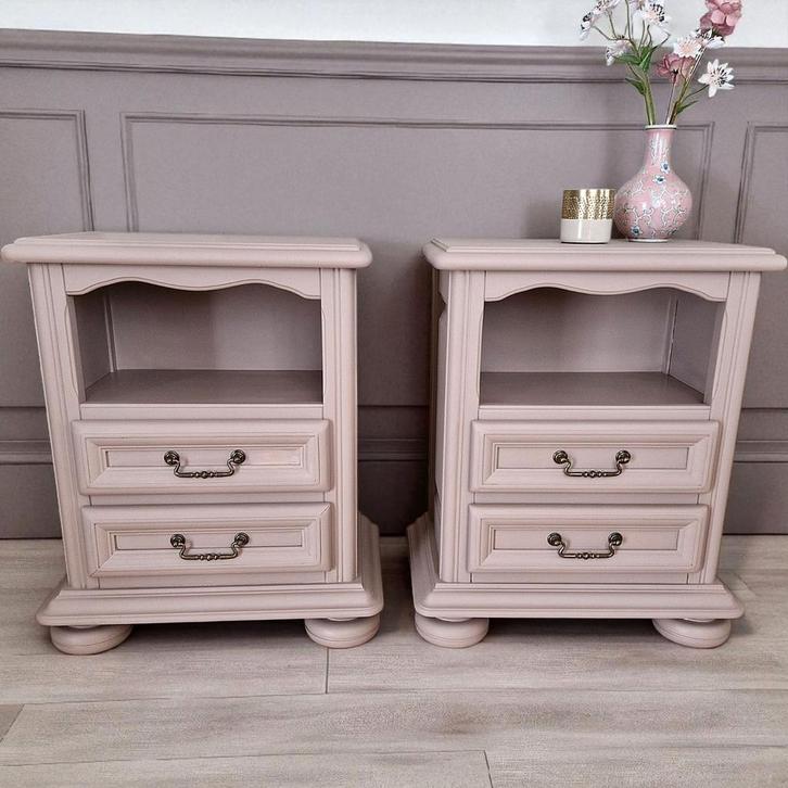 Twee nachtkastjes gerestyled, Huis en Inrichting, Slaapkamer | Nachtkastjes, Zo goed als nieuw, Minder dan 45 cm, Ophalen of Verzenden