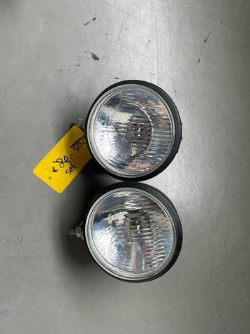 universele koplampen voor motor of auto bijvoorbeeld beschikbaar voor biedingen