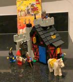 LEGO 6067 Guarded Inn. Compleet met boekje., Kinderen en Baby's, Speelgoed | Duplo en Lego, Ophalen of Verzenden, Zo goed als nieuw
