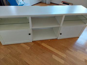 Tv kast gratis 