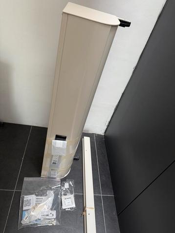 Nieuw elektr. Solar rolluiken solar 106 cm breed ral 9001 beschikbaar voor biedingen