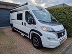 MC Louis Menfys Maxi 2022 9 traps AUTOMAAT Dubbelbed, Caravans en Kamperen, Campers, Overige merken, Diesel, Bedrijf, 5 tot 6 meter