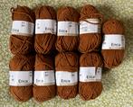9 bruine bollen Erica garen Zeeman kleur 70, Hobby en Vrije tijd, Ophalen of Verzenden, Zo goed als nieuw, Breien of Haken, Wol of Garen