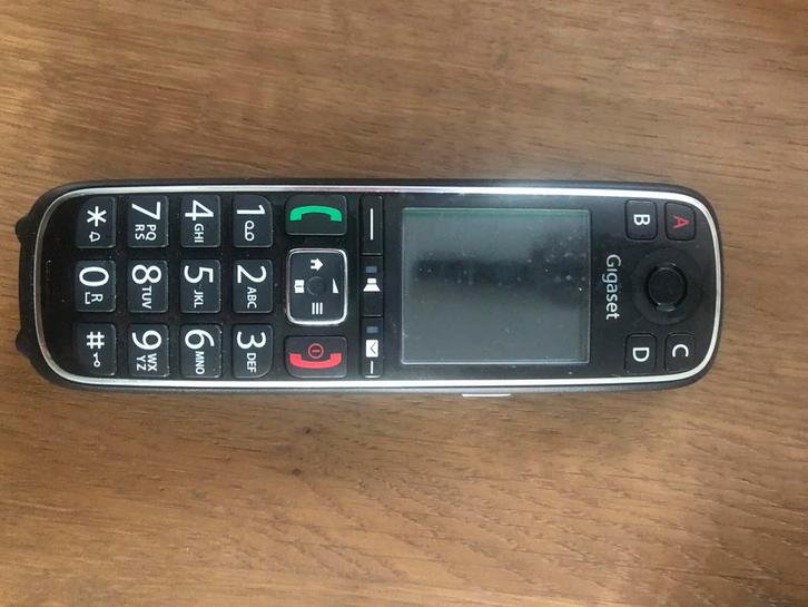 Gigaset E720A  SENIORENTELEFOON zgan. +basisstation/oplader, Telecommunicatie, Vaste telefoons | Handsets en Draadloos, Zo goed als nieuw