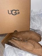 Mooie Uggs Maat 38, Bruin, Nieuw, Ophalen of Verzenden, Pantoffels of Sloffen