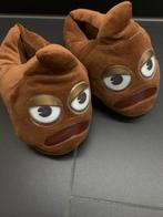 Sloffen Emoji Drol maat 38. NIEUW!!! SINT TIP!!, Jongen of Meisje, Overige typen, Ophalen of Verzenden, Zo goed als nieuw