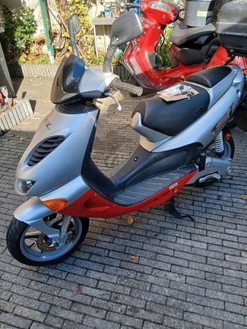 Aprilia sr netscaper 50cc 2t lc duits beschikbaar voor biedingen