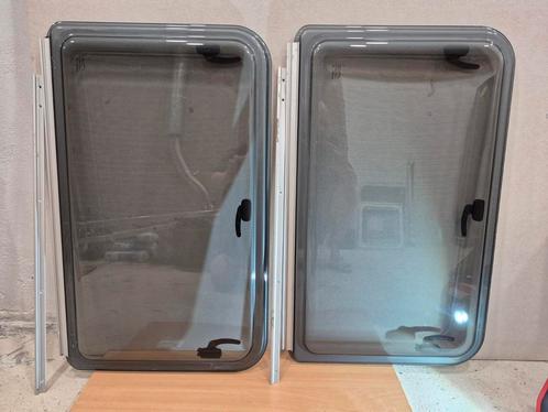 Camper raam camperraam Dometic Dethleffs, Caravans en Kamperen, Camper-accessoires, Zo goed als nieuw, Ophalen
