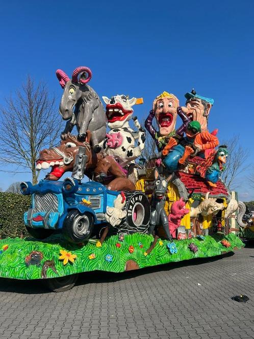 Carnavalswagen polyester thema boerderij, Hobby en Vrije tijd, Feestartikelen, Zo goed als nieuw, Overige typen, Carnaval, Ophalen