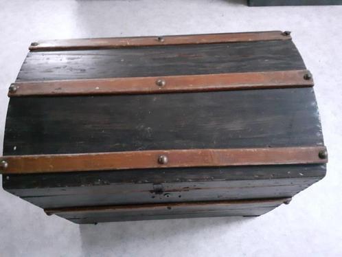 Twee houten opa's kisten, Huis en Inrichting, Woonaccessoires | Kisten, Gebruikt, Overige materialen, Ophalen of Verzenden