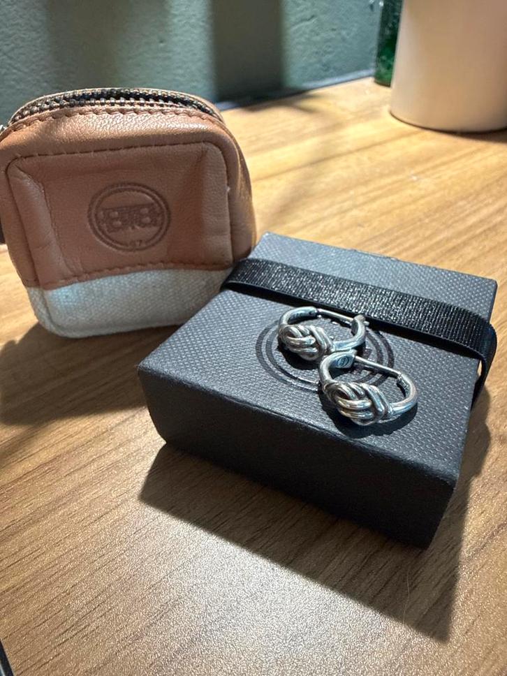 Buddha to Buddha Katja Oorbellen, Sieraden, Tassen en Uiterlijk, Oorbellen, Gebruikt, Hangers, Zilver, Ophalen of Verzenden