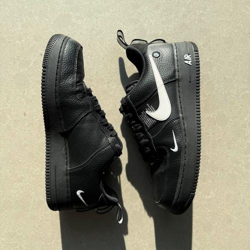 Nike Air Force 1 Low Utility Black White Maat 44, Kleding | Heren, Schoenen, Zo goed als nieuw, Sneakers of Gympen, Zwart, Ophalen of Verzenden