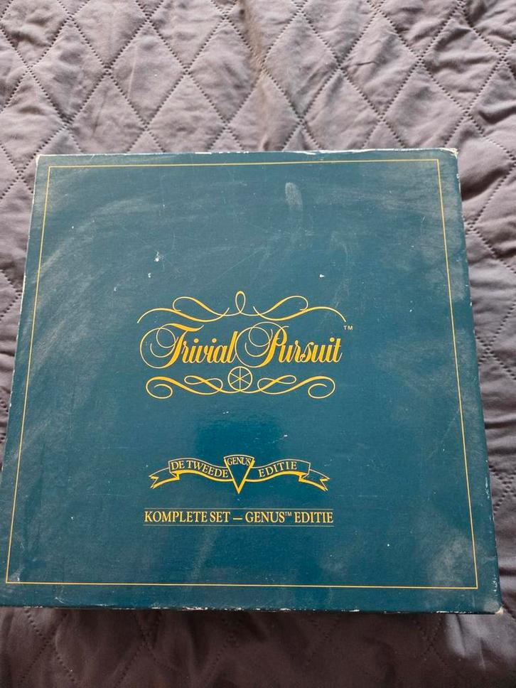 Trivial Pursuit Genus Editie (2e), Hobby en Vrije tijd, Gezelschapsspellen | Bordspellen, Gebruikt, Drie of vier spelers, Vijf spelers of meer