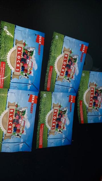5 nieuwe zakjes blocks, spaaractie dekamarkt.
 beschikbaar voor biedingen