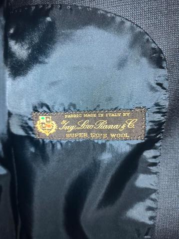 Luxe Loro Piana pak heren beschikbaar voor biedingen
