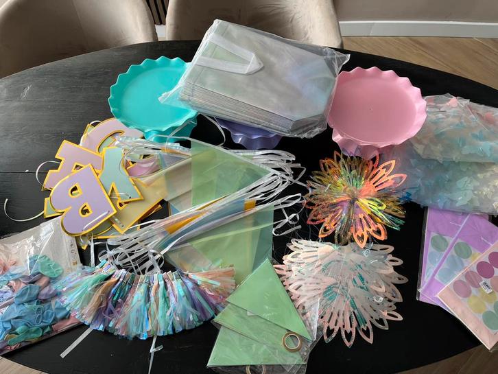 Versiering pasteltint/unicorn, Hobby en Vrije tijd, Feestartikelen, Zo goed als nieuw, Versiering, Verjaardag, Ophalen of Verzenden