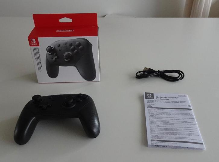Nintendo Switch Pro Controller NIEUW, Spelcomputers en Games, Spelcomputers | Nintendo Switch, Nieuw, Switch Original, Met 1 controller