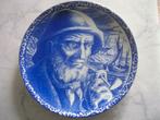 blauw boch wandbord-man met de pijp, Ophalen of Verzenden, Gebruikt